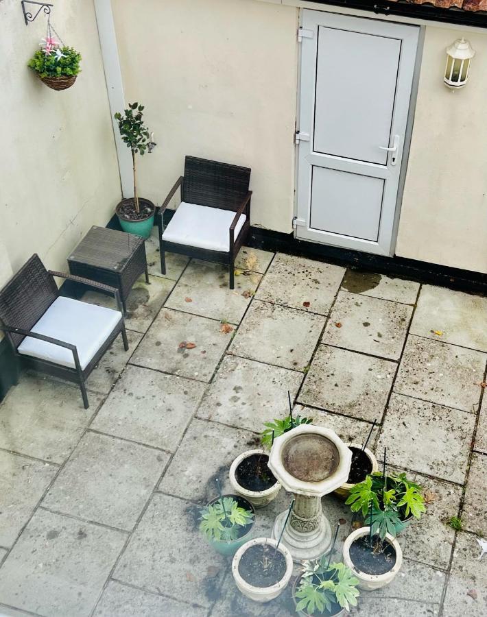 Dapps Hill Haven - Between Bristol And Bath, Both 9 Mins By Train! Keynsham Eksteriør bilde