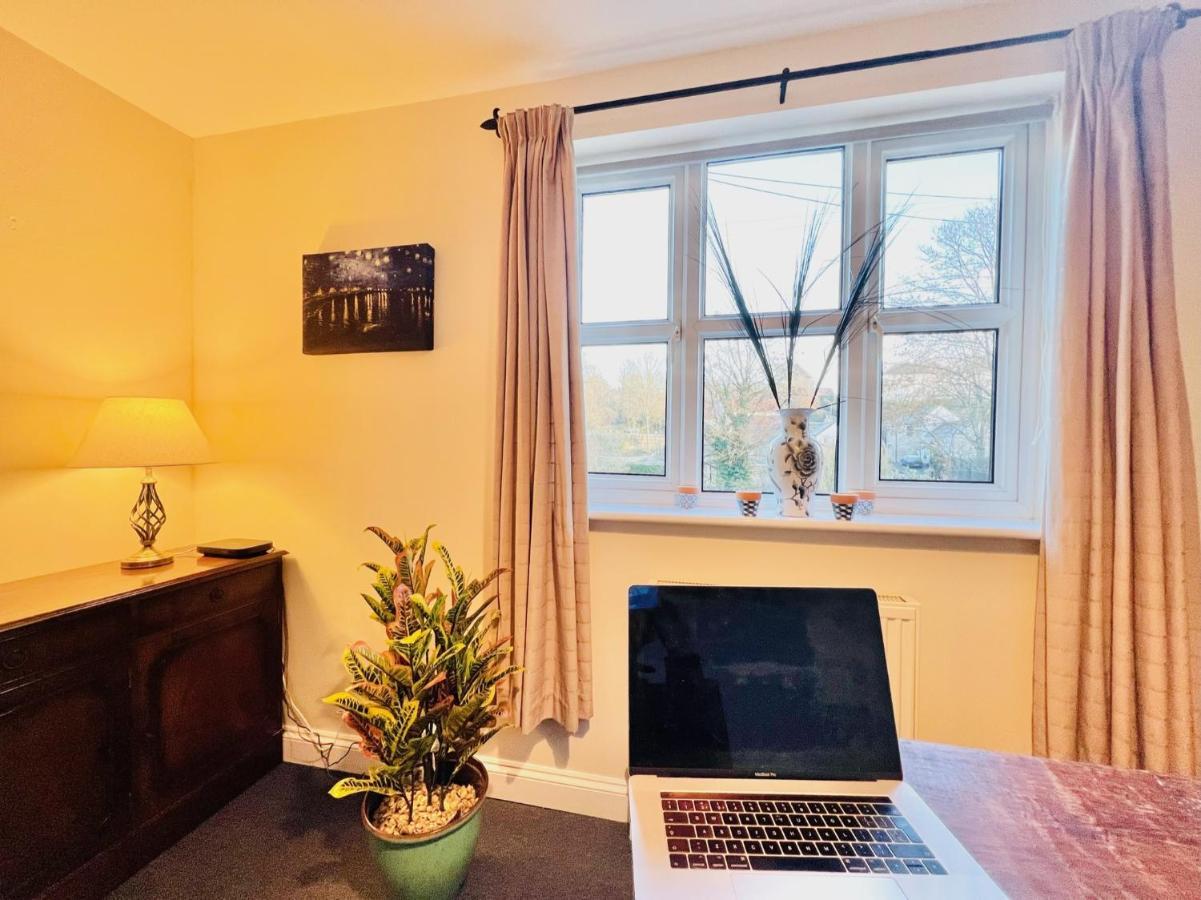 Dapps Hill Haven - Between Bristol And Bath, Both 9 Mins By Train! Keynsham Eksteriør bilde